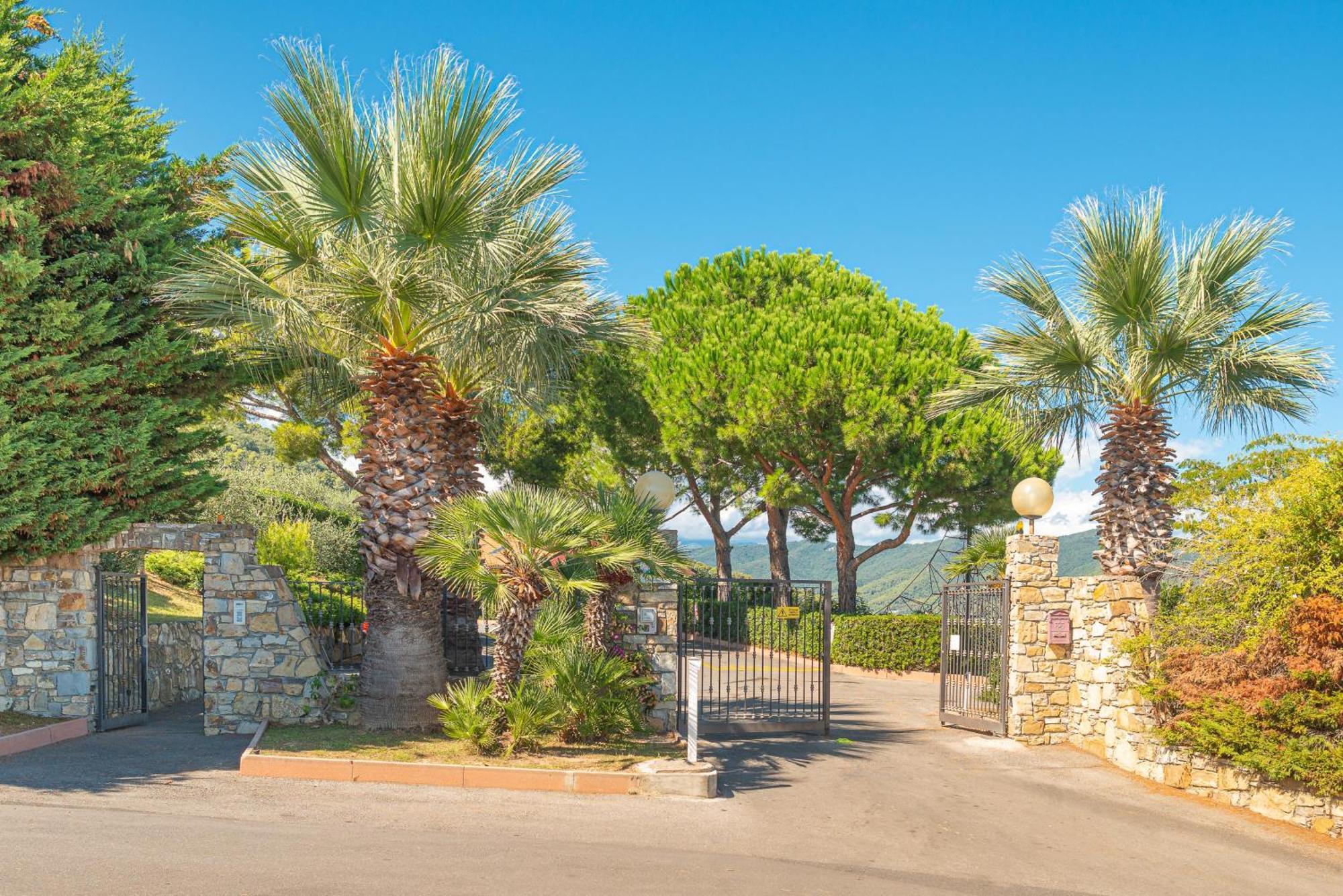 Villino Garden & Pool Andora Exterior foto